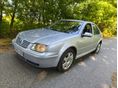 VOLKSWAGEN BORA 2001/9 - 7