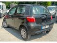 TOYOTA YARIS 2000/10 - 4