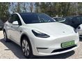 TESLA MODEL Y Long Range AWD (Automata) 2023-AS. GYÁRI FÉNYEZÉS. VONÓHOROG. BERLINI GYÁRTÁS. AMD RYZEN. KALAPTARTÓ