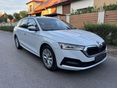 SKODA OCTAVIA Combi 2.0 TDI SCR Style DSG DIGIT MŰSZERFAL AUTOMATA LED ADAPTÍV TEMPOMAT CARPLAY SÁVTARTÓ KAMERA RADAR