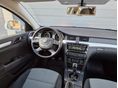 SKODA SUPERB 2011/7 - 6