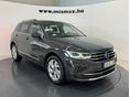 VOLKSWAGEN TIGUAN 2.0 TDI SCR Elegance DSG IQ-Light Virtual Kamera magyar. 1 tulaj. gyári fényezésű. szervizkönyves. ÁFA-s