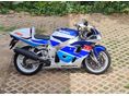 SUZUKI GSX-R 750 