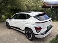HYUNDAI KONA EV 48,4kWh Prime Limited ELSŐ TULAJ GARANCIÁLIS HŐSZIVATTYÚ ŰLÉS KORMÁNYFŰTÉS 3 FÁZIS SÁVTARTÓ TEMPOMAT