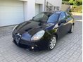 ALFA ROMEO GIULIETTA 1.6 JTDM-2 Distinctive MÁRKASZERVIZBEN VEZETETT SZERVIZKÖNYV VEZÉRLÉS IGAZOLTAN CSERÉLVE
