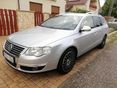 VOLKSWAGEN PASSAT VI Variant 2.0 CR TDI Highline Manuál 6 Frissen szervizelt Félbőr