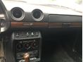 MERCEDES-BENZ 200 1984/5 - 7