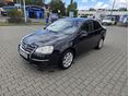 VOLKSWAGEN JETTA 1.6 Trendline