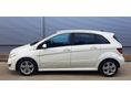 MERCEDES-BENZ B 200 2011/6 - 2