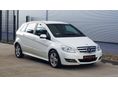 MERCEDES-BENZ B 200 2011/6 - 7