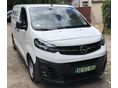 OPEL VIVARO Vivaro-e Cargo Edition L 50 kWh (Automata) (3 személyes ) 41.000.km. 200-220 km körüli hatótáv. Tolatókamera. Navigáció. Tolatóradar. Klím