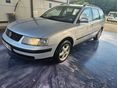 VOLKSWAGEN PASSAT 1998/5 - 3