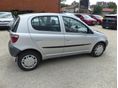 TOYOTA YARIS 2002/5 - 4