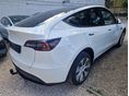 TESLA MODEL Y 2023/3 - 4