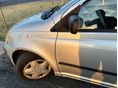 TOYOTA YARIS 2001 - 10