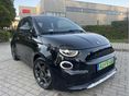 ABARTH 500e.HB.CarPlay.Keyless.Tempomat.Holttérfigyelő.Tolatókamera.Friss Szervíz