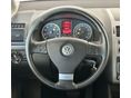 VOLKSWAGEN TOURAN 2016/10 - 19