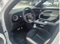 MERCEDES-BENZ GLB 200 2026 - 5
