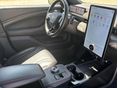 FORD MUSTANG MACH-E 2022/3 - 12