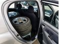 TOYOTA YARIS 2003/12 - 9