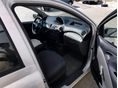 TOYOTA YARIS 2003/12 - 10