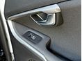 VOLVO V40 2016/12 - 25