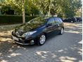 TOYOTA AURIS 1.8 HSD Lounge (Automata) JBL + Skyview + Thule tartó