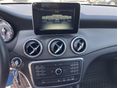 MERCEDES-BENZ GLA 180 2016/7 - 10
