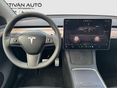 TESLA MODEL Y 2024/6 - 8