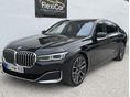 BMW 750i xDrive (Automata) Végig vezetett szervizkönyv!!! Gyönyörű állapot!!!