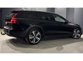 VOLVO V60 2022/3 - 21