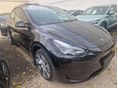 TESLA MODEL Y 2023/7 - 3