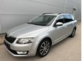 SKODA OCTAVIA Combi 2.0 CR TDI Ambition NAVI-TEMPOMAT-ÜLÉSFŰTÉS