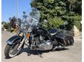 HARLEY-DAVIDSON ROAD KING CLASSIC 