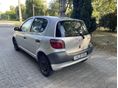 TOYOTA YARIS 2001/7 - 3