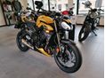 TRIUMPH STREET TRIPLE 2026/7 - 4