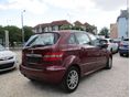 MERCEDES-BENZ B 200 2011/4 - 3