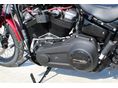 HARLEY-DAVIDSON STREET BOB 2019/4 - 5