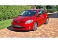 TOYOTA AURIS 1.6 Sol Bordó metál színben! Nagyon szép állapotban! Végig vezetett szervizkönyves autó.