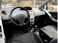TOYOTA YARIS 2007/2 - 8