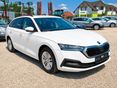 SKODA OCTAVIA Combi 2.0 TDI SCR Perfect DSG Panoramatető Digitműszerfal Kormány és 4xülésfűtés KeylessGo Tolatókamera