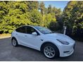 TESLA MODEL Y RWD (Automata) Garanciális.RYZEN!Hőszivattyú.TÉLI-NYÁRI gumik