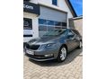 SKODA OCTAVIA Combi 2.0 CR TDI SCR Limited Edition Premium DSG7. LED. Bőr. Napfénytető. Navigáció. CarPlay - Vezetett sz.könyv