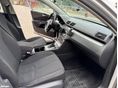 VOLKSWAGEN PASSAT VI 2010 - 10