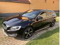 VOLVO V60 2.4 D [D6] PHEV AWD Momentum Geartronic Cross Country design