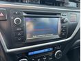 TOYOTA AURIS 2015/11 - 9