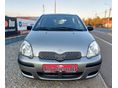 TOYOTA YARIS 2004/11 - 8