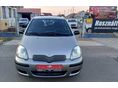 TOYOTA YARIS 2004/11 - 25