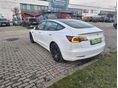 TESLA MODEL 3 2022/9 - 4