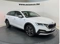 SKODA OCTAVIA Combi 2.0 TDI SCR Scout 4x4 DSG Virtual Mátrix Vonóhorog ACC HeadUp 77.326 km! 1 tulaj. szervizkönyves